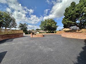 Photo 17- click for photo gallery